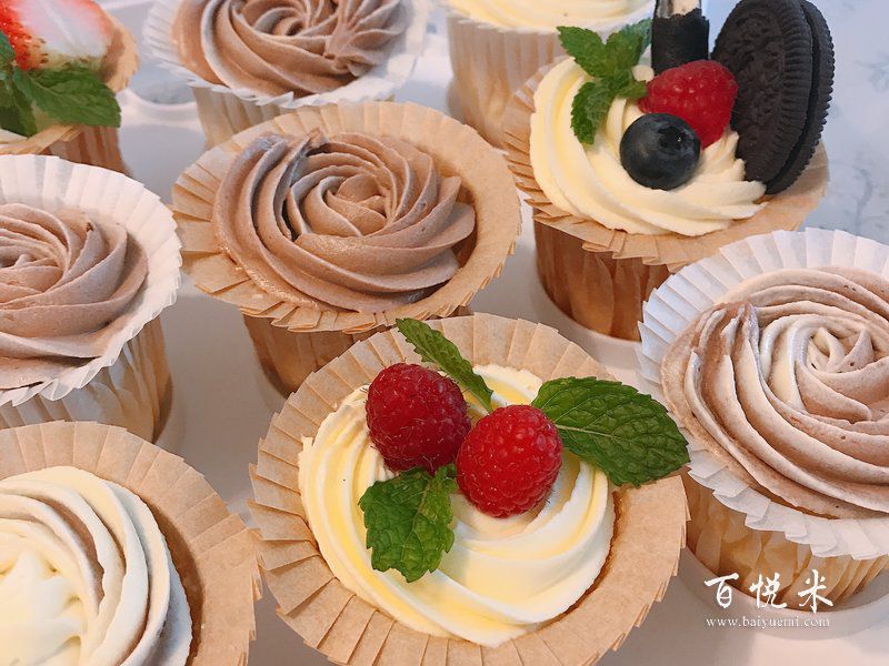 我打算學(xué)技術(shù)就業(yè),聽說裱花行業(yè)不錯(cuò),去哪學(xué)好呢？